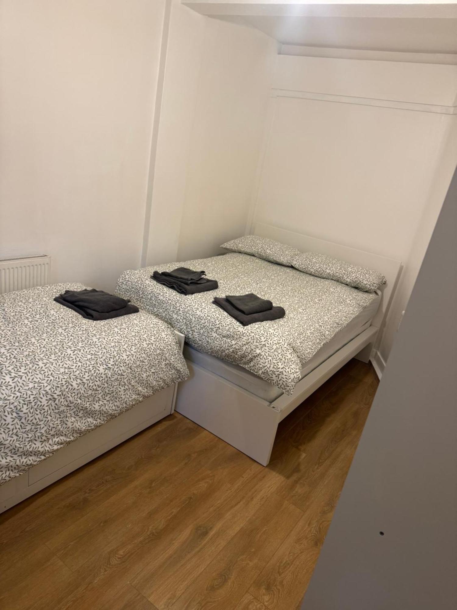 לונדון One Bedroom Apartment In Tower Bridge Road מראה חיצוני תמונה